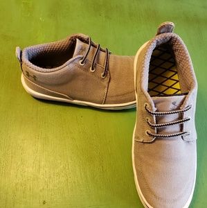 Boys Under Armor Pull On Sneakers size 5